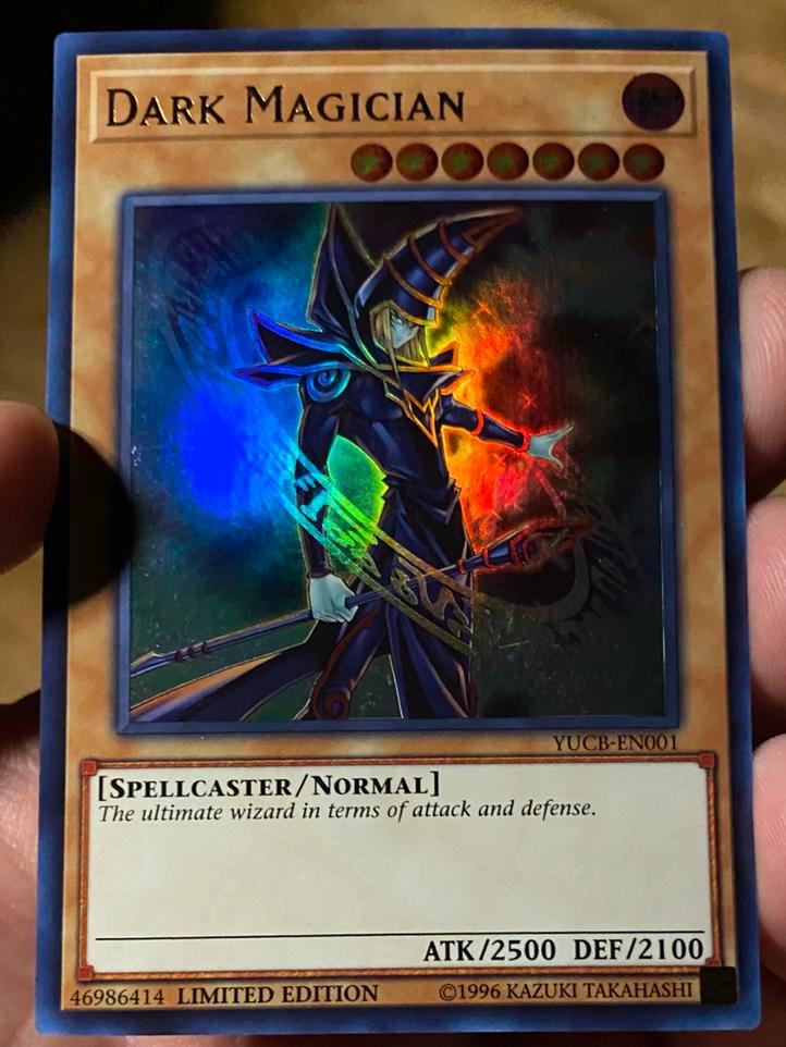 Yu-Gi-Oh! Dark Magician YUCB Limited Edition !, Hobby en Vrije tijd, Verzamelkaartspellen | Yu-gi-Oh!, Zo goed als nieuw, Losse kaart