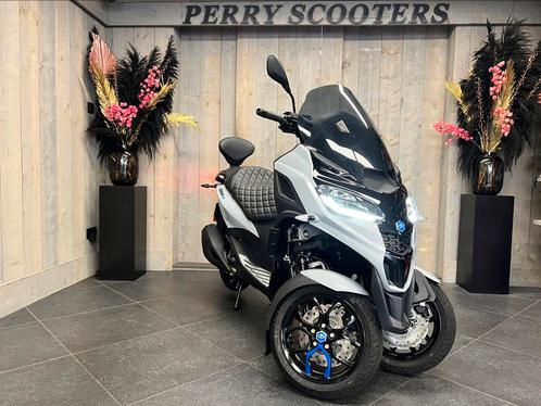 PIAGGIO MP3 310 HPE 2025 SPORT EXCLUSIVE €249,- PER MAAND!, Motoren, Motoren | Piaggio, Bedrijf, Super Sport, 12 t/m 35 kW, 1 cilinder