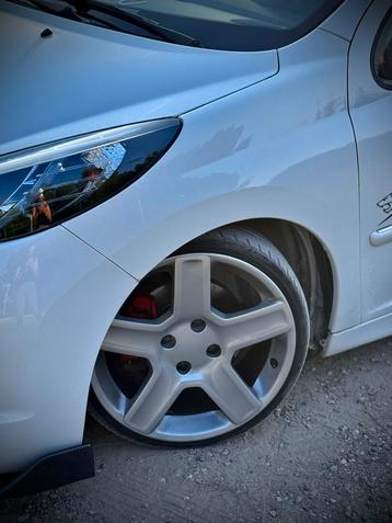 Zeldzame 206/307 RC velgen 4x108 ET28 beschikbaar voor biedingen