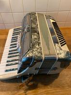Giovanni Borsini Accordeon - 80 Bas, Muziek en Instrumenten, Accordeons, Overige merken, Gebruikt, 80-bas, Met riemen