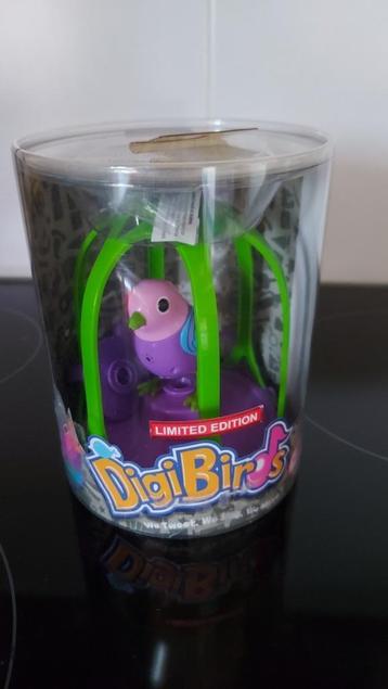 Digibird Hema Limited Edition. Vrolijk gekleurd vogeltje in  beschikbaar voor biedingen