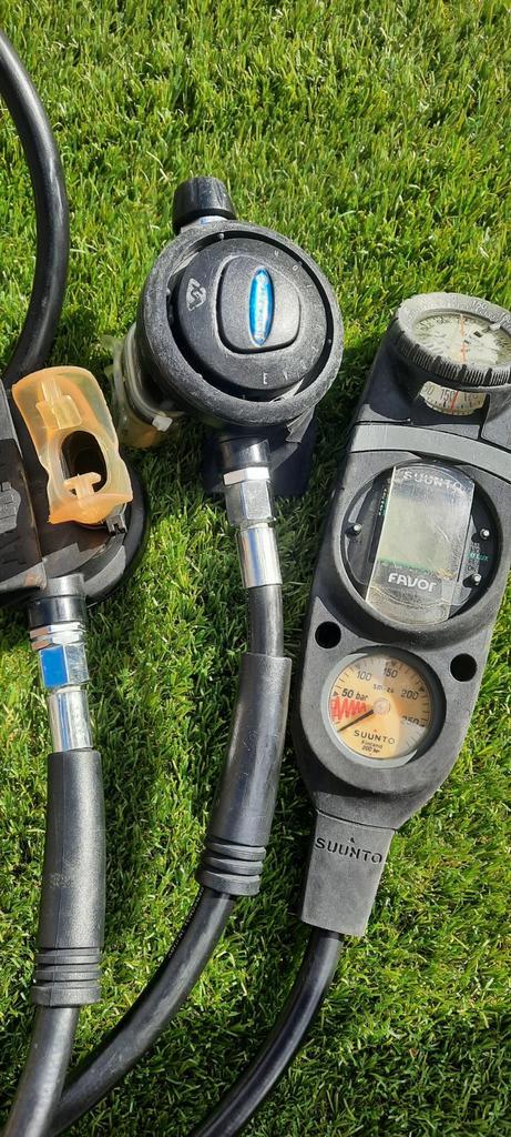 Complete duikuitrusting 1 dames 1 heren, Watersport en Boten, Duiken, Gebruikt, Duikpak, Ophalen of Verzenden