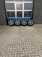 Complete set winterbanden met velgen voor Volvo XC 40 p8, Gebruikt, Banden en Velgen, 235 mm, Personenwagen