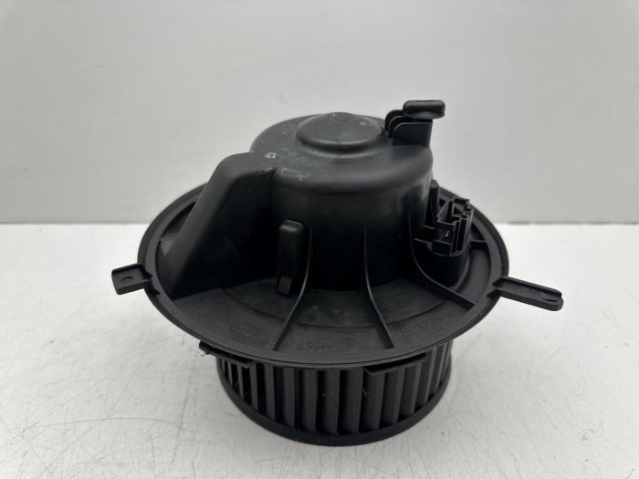 Kachel Ventilatiemotor van een Volkswagen Caddy, Auto-onderdelen, Overige Auto-onderdelen, Volkswagen, Gebruikt, 3 maanden garantie