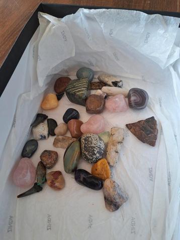 Diverse Stenen en Mineralen beschikbaar voor biedingen