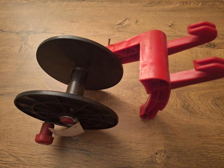 Nieuwe draadhaspel tbv 250meter schrikdraad, Dieren en Toebehoren, Stalling en Weidegang