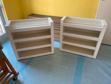 2 ikea MALM nachtkastjes met wieltjes / KERST