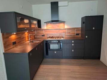 Keuken  beschikbaar voor biedingen