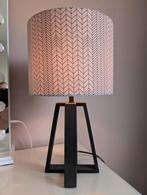 Roze schemerlamp, Huis en Inrichting, Lampen | Tafellampen, Ophalen of Verzenden, Zo goed als nieuw, Hout, Minder dan 50 cm