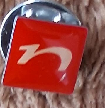 pin N merk logo collectorsitem beschikbaar voor biedingen