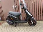 Piaggio Zip 4T van 1e eigenaar, als nieuw., Ophalen, Zip, Zo goed als nieuw, Benzine