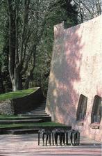 Eelde- -De Buitenplaats, beeld van Guus Hellegers., Verzamelen, Ansichtkaarten | Nederland, Verzenden, 1980 tot heden, Ongelopen