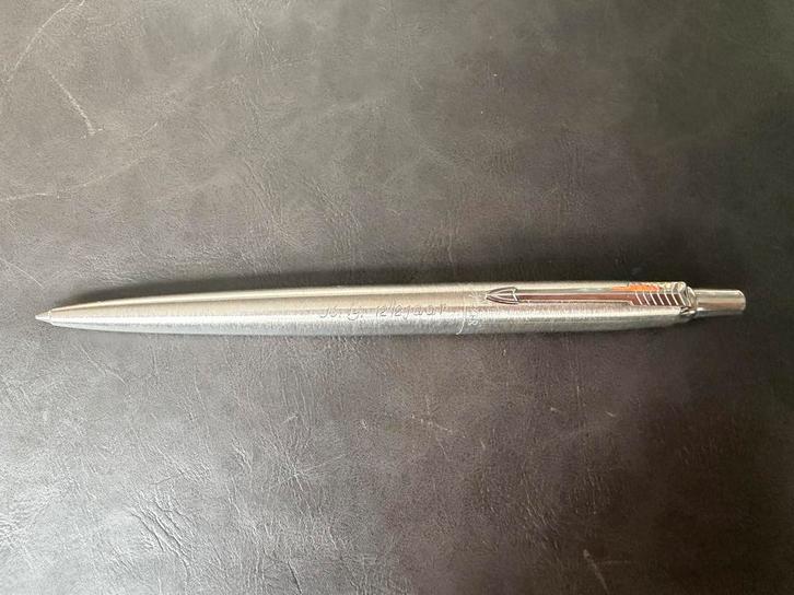 Parker balpen met inscriptie H.G. 12,5 jaar, Verzamelen, Pennenverzamelingen, Gebruikt, Parker, Ophalen of Verzenden