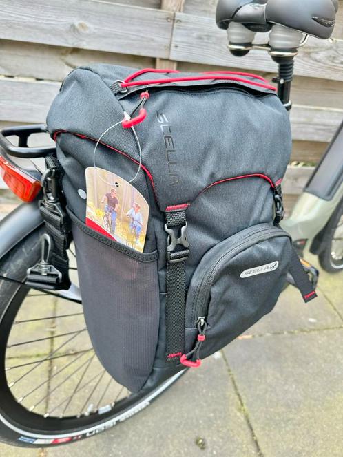 Stella 🔴 Aveze fietstas enkele 18L  Rood Zwart ‼️SET 40€, Fietsen en Brommers, Fietsaccessoires | Fietsmanden, Nieuw, Overige typen