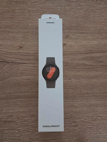 Samsung Galaxy Watch 7 beschikbaar voor biedingen