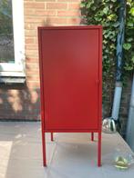 Metalen kast rood lixhult (2) 60x35x35, Huis en Inrichting, Ophalen of Verzenden, Zo goed als nieuw
