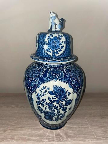 Delfts blauw vaas - Royal Sphinx Maastricht Foo Dog beschikbaar voor biedingen