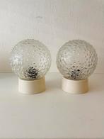 Relief glazen bolletje / plafondlamp , jaren 70, Gebruikt, Onbekend, Ophalen of Verzenden, Onbekend