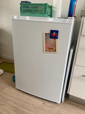 IKEA koelkast beschikbaar voor biedingen