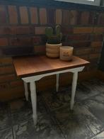 2 kleine tafeltjes / nacht kastje, Antiek en Kunst, Ophalen