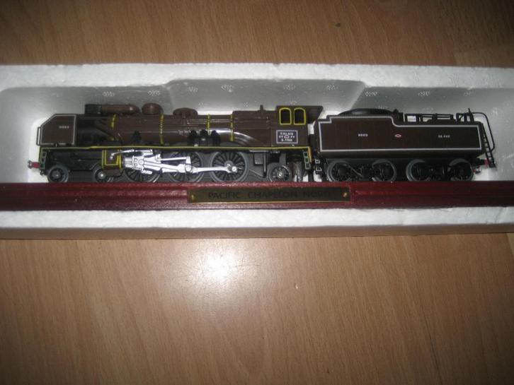 Atlas Trein model van Pacific Chapelon North, Verzamelen, Spoorwegen en Tramwegen, Zo goed als nieuw, Trein, Schaalmodel, Ophalen of Verzenden