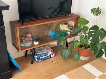 Vintage mid century sideboard / dressoir beschikbaar voor biedingen