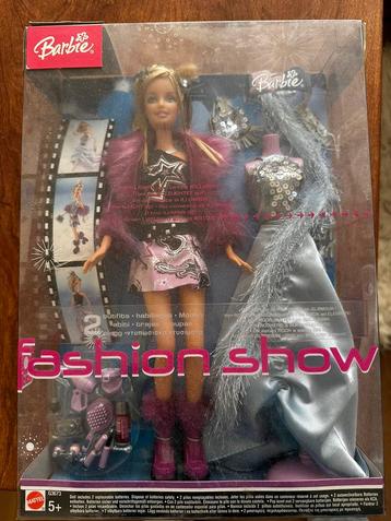 Mattel Barbie Fashion  barbiepop uit 2004 Nieuw in doos beschikbaar voor biedingen