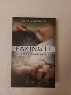 Cora Carmack - Faking it, Cora Carmack, Ophalen of Verzenden, Zo goed als nieuw