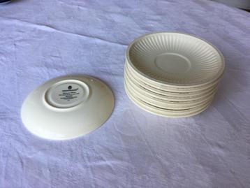 7 wedgwood onderbordjes (14,5 cm) voor thee en koffiekopjes beschikbaar voor biedingen