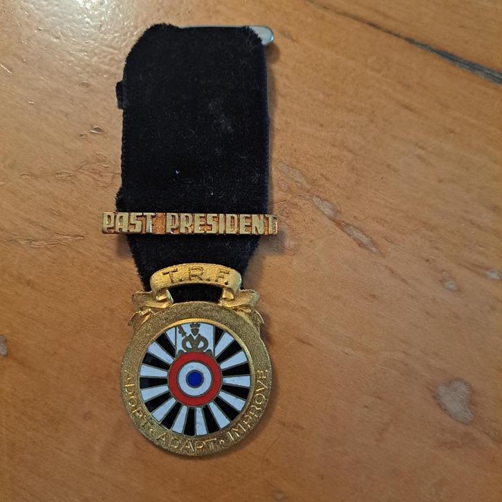 Medaille R.T.F., Postzegels en Munten, Penningen en Medailles, Overige materialen, Buitenland, Ophalen of Verzenden