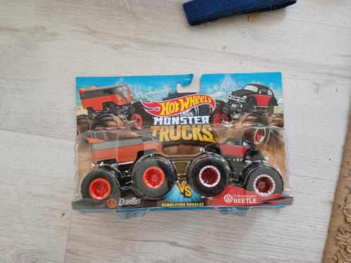 HOT WHEELS MONSTER TRUCKS VW DRAG BUS VS BEETLE, Hobby en Vrije tijd, Modelauto's | Overige schalen, Nieuw, Auto, Ophalen of Verzenden