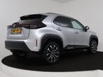 Toyota Yaris Cross 1.5 Hybrid 115 First Edition (bj 2024), Stof, Gebruikt, Start-stop-systeem, 116 pk