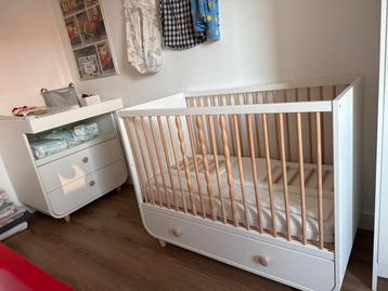 MYLLRA Babybedje + Commode aerosleep matras beddegoed beschikbaar voor biedingen