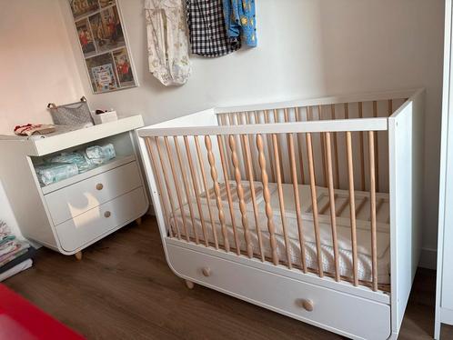 MYLLRA Babybedje + Commode aerosleep matras beddegoed, Kinderen en Baby's, Babywiegjes en Ledikanten, Zo goed als nieuw, Ledikant