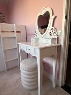 Schminktafel met hartjes spiegel, wit in goede conditie., Ophalen, Gebruikt, 100 tot 150 cm, 50 tot 100 cm