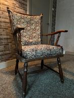 Oude houten stoel, Antiek en Kunst, Antiek | Meubels | Stoelen en Banken, Ophalen