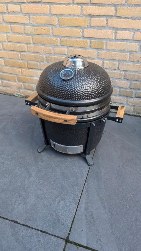 Kamado Medium, Tuin en Terras, Houtskoolbarbecues, Gebruikt, Ophalen