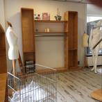Inboedel kledingwinkel te koop –Poppen, Rekken & Meer, Huis en Inrichting, Ophalen, Zo goed als nieuw, Laminaat