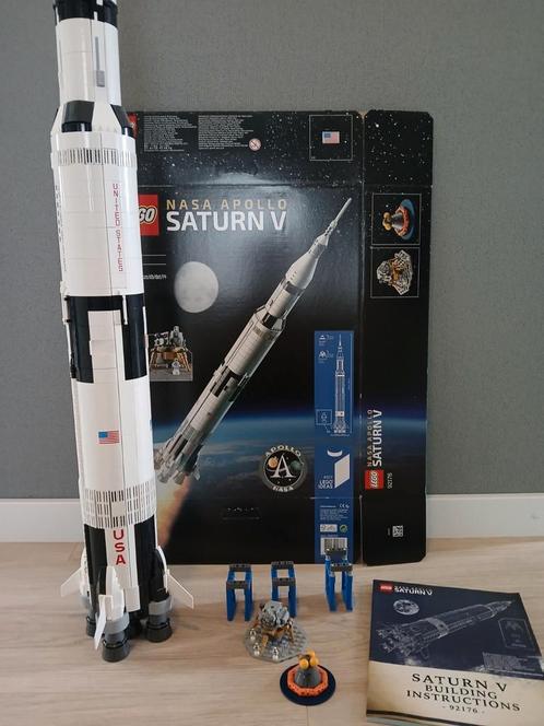 LEGO 92176 - NASA Apollo Saturn V, Kinderen en Baby's, Speelgoed | Duplo en Lego, Zo goed als nieuw, Ophalen