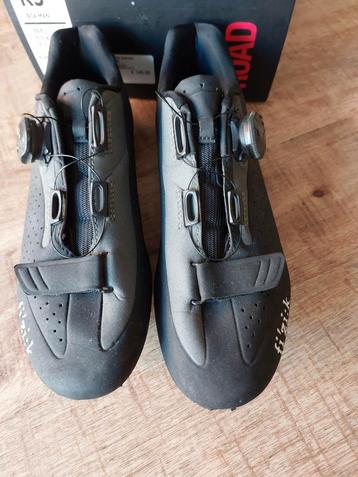 fizik wielerschoenen beschikbaar voor biedingen