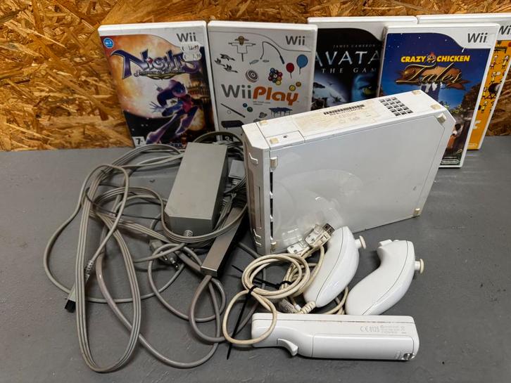 Complete Nintendo Wii Set + 4 Games - ReK4, Spelcomputers en Games, Spelcomputers | Nintendo Wii, Gebruikt, Met 1 controller, Met Balance Board