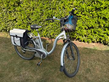 Flyer dames Fiets beschikbaar voor biedingen