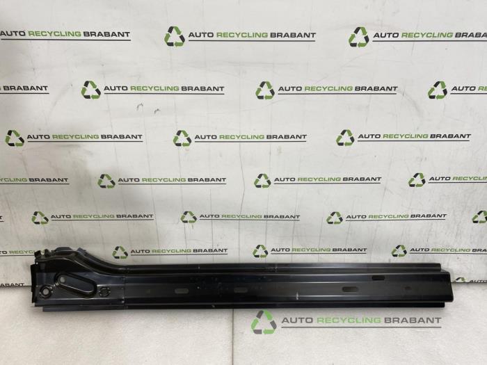 Dorpel rechts van een Volkswagen Golf, Auto-onderdelen, Gebruikt, -, -, Ophalen of Verzenden