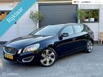 Volvo V60 180pk T4 AUTOMAAT|RIJKLAAR|LEER|THAAK|NAP|GARANTY!, Auto's, Volvo, Euro 5, Gebruikt, Huisgarantie, 4 cilinders