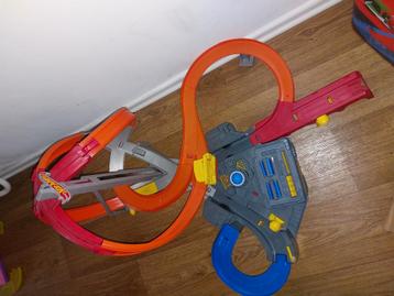 Hotwheels racebaan megacrash beschikbaar voor biedingen