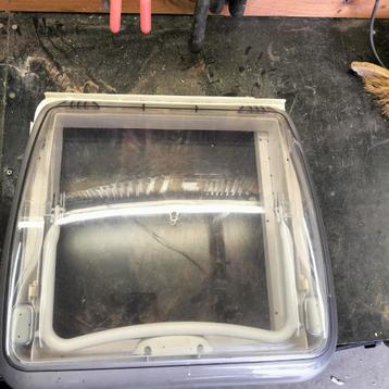 Te koop dakraam voor caravan beschikbaar voor biedingen