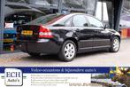 Volvo S40 1.8 125 pk Kinetic, Trekhaak (bj 2004), Voorwielaandrijving, Gebruikt, 4 cilinders, Met garantie (alle)