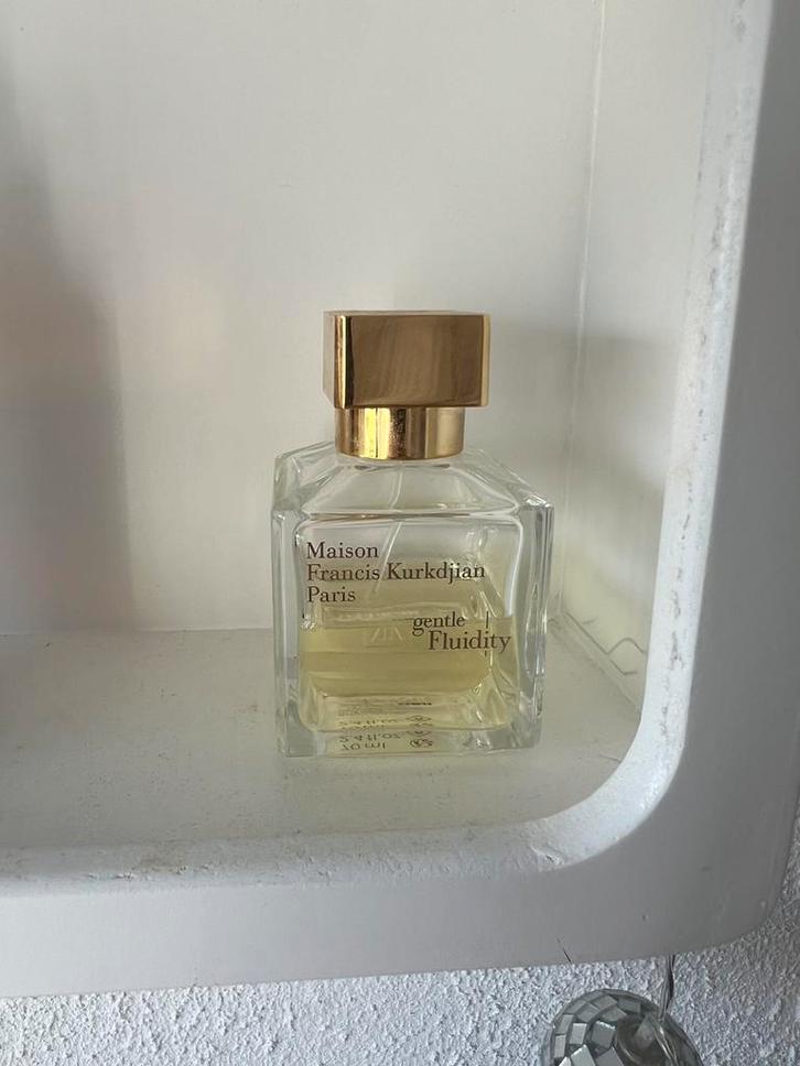 Gentle Fluidity Gold Eau de Parfum 70ml, Sieraden, Tassen en Uiterlijk, Uiterlijk | Parfum, Gebruikt, Ophalen of Verzenden