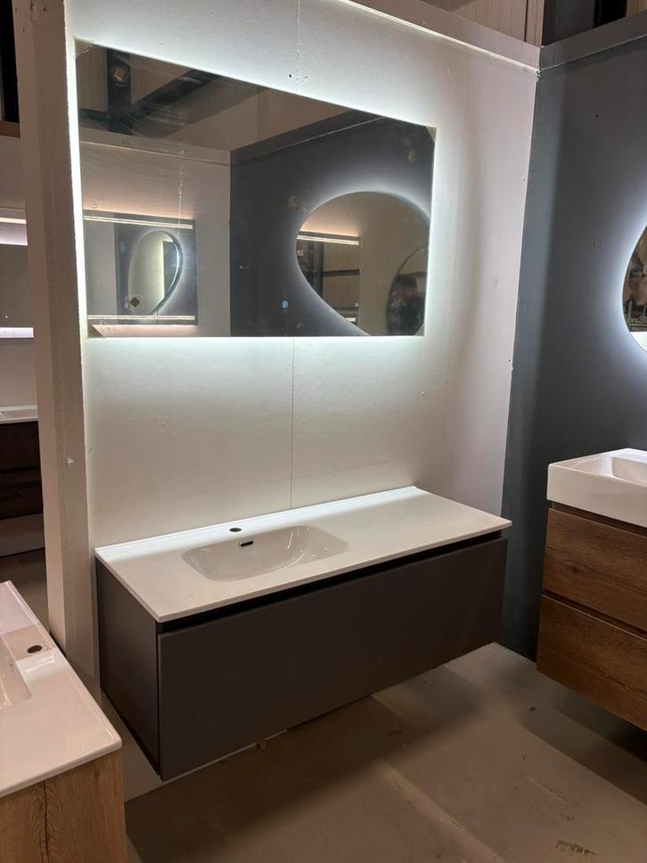 Badmeubel 120cm - mat grijs - keramische wastafel, Huis en Inrichting, Badkamer | Badkamermeubels, Nieuw, Wasbak of Wastafel, Minder dan 100 cm