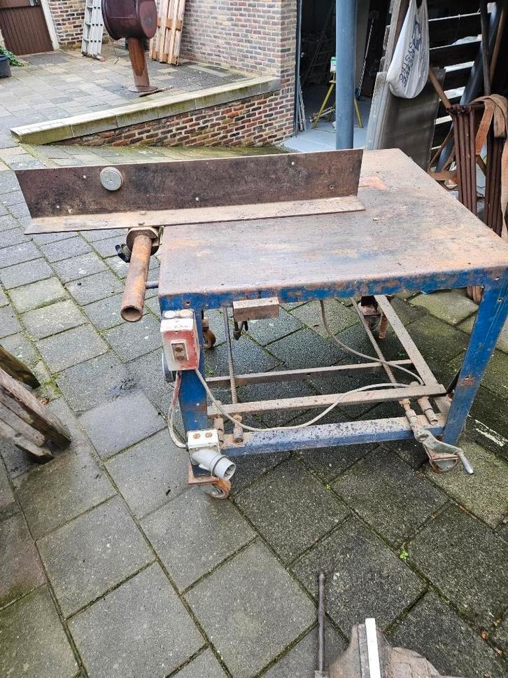 zaagtafel, Doe-het-zelf en Verbouw, Gereedschap | Zaagmachines, Gebruikt, Cirkelzaag, 1200 watt of meer, 70 mm of meer, Ophalen